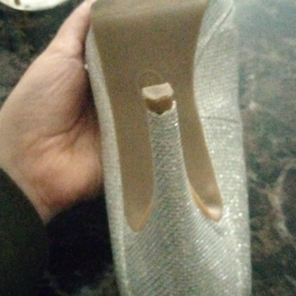 Silver Worthington high heels - Picture 6 of 7